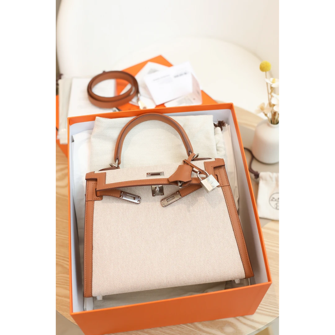 全新未使用 Hermes/爱马仕 kelly25 B刻 帆布拼皮 华夫格拼 银扣