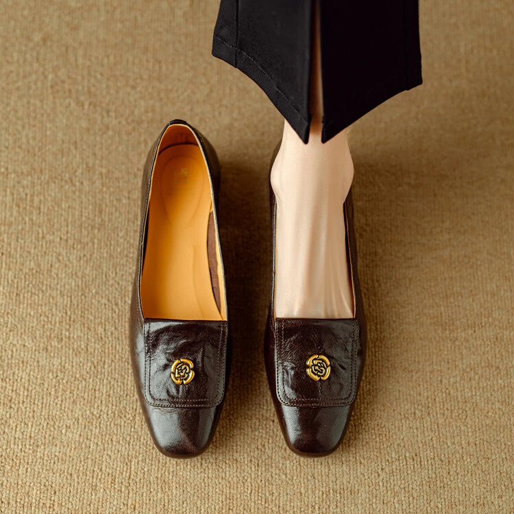 3cm复古时尚百搭山茶花单鞋春季法式气质舒适软底粗跟黑色单鞋