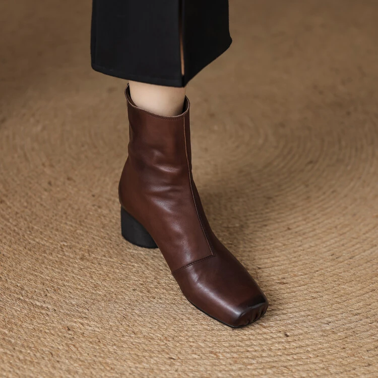 5cm 法式复古舒适百搭粗跟瘦瘦靴秋冬季简约休闲时尚方头棕色短靴