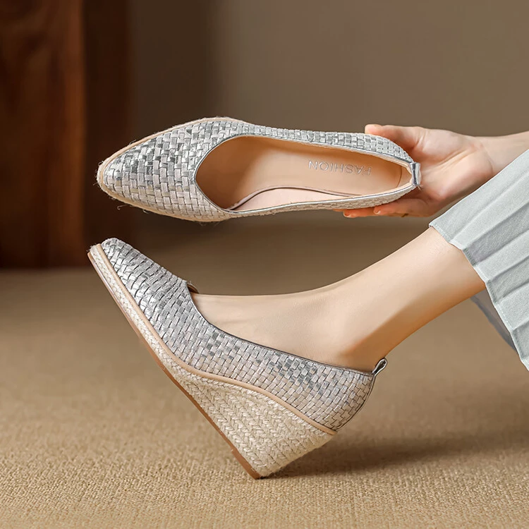 7.5cm 通勤休闲气质百搭高跟尖头浅口单鞋简约风时尚软底坡跟单鞋