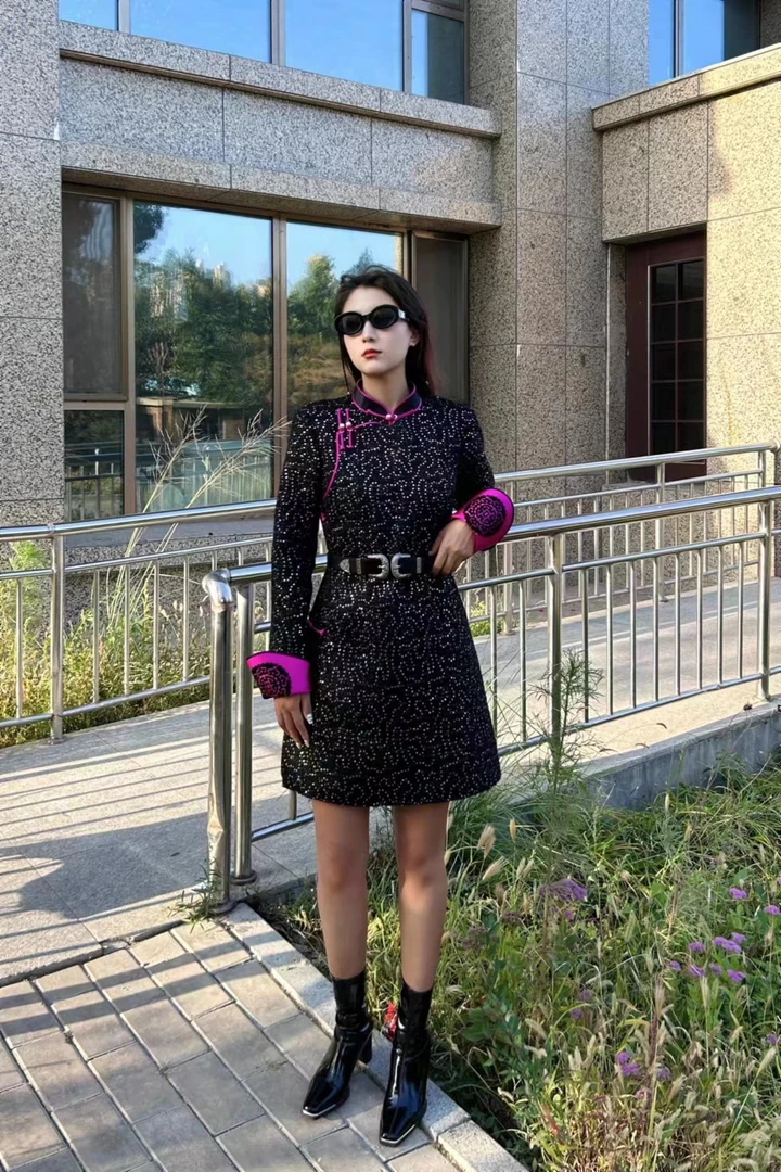 艾吉玛小香风亮片中长款气质时尚设计师蒙古族服装