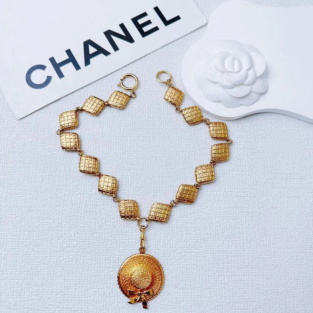 95新 Chanel/香奈儿 柚礼中古/香奈儿红素金帽子项链XP