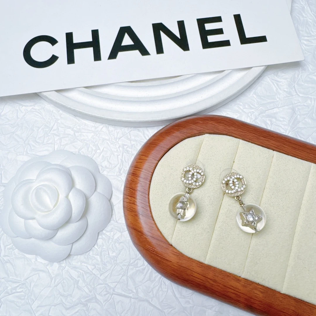95新 Chanel/香奈儿 柚礼中古/香奈儿双c雪地耳钉CC411007