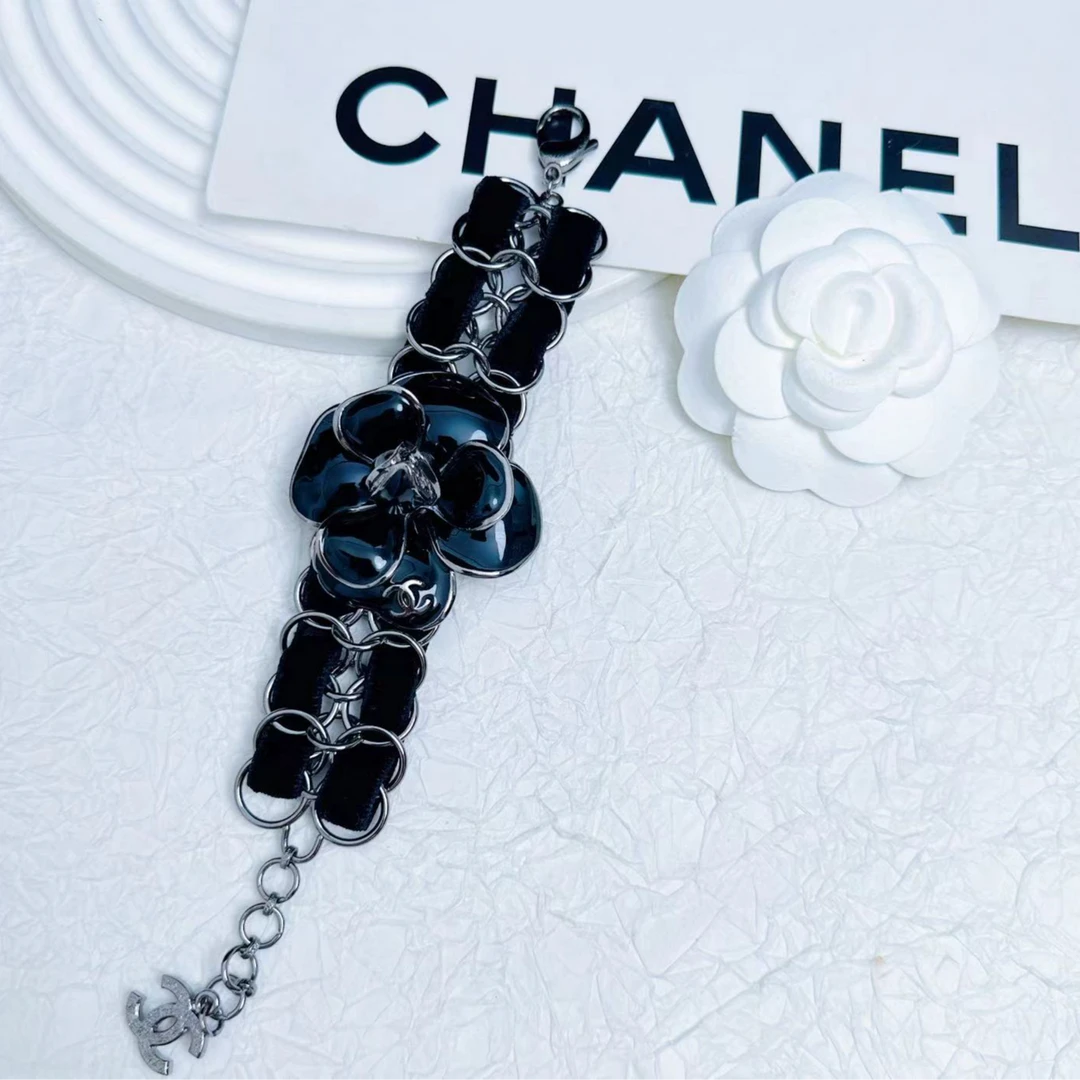 95新 Chanel/香奈儿 柚礼中古/香奈儿黑色山茶花手链cg411044