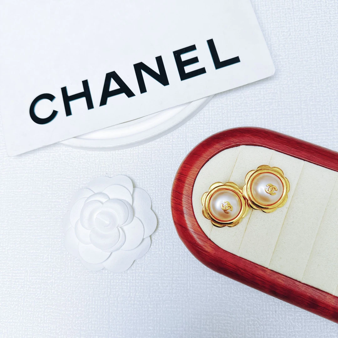 95新 Chanel/香奈儿 柚礼香奈儿花朵珍珠耳夹LZ409172,LZ411168