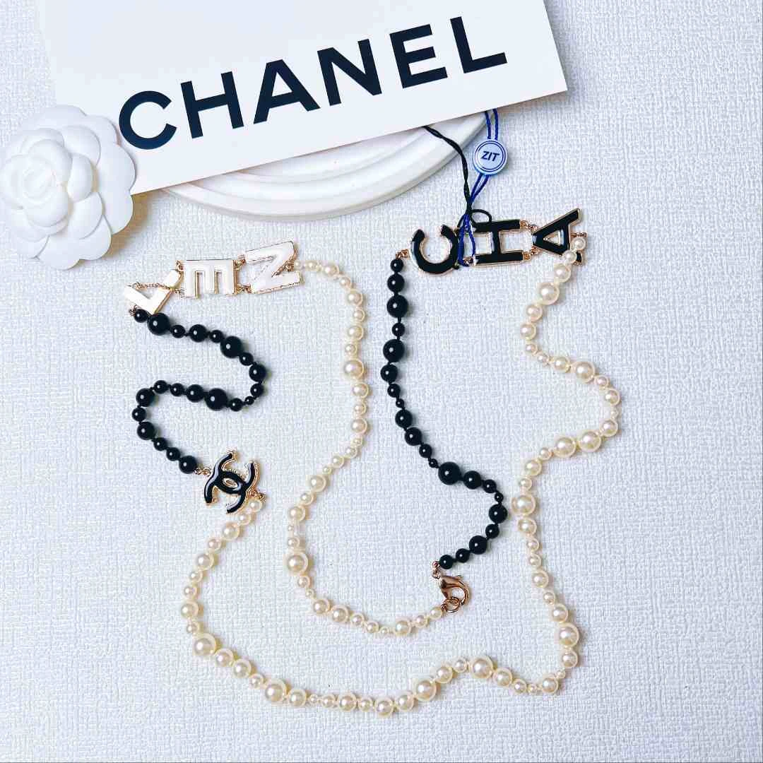 95新 Chanel/香奈儿 柚礼中古/香奈儿黑白珠字母珐琅项链LZ501423
