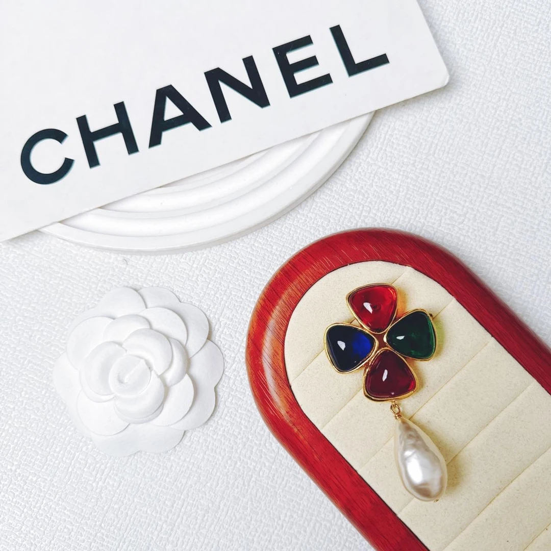 95新 Chanel/香奈儿 柚礼中古/香奈儿琉璃四叶草珍珠胸针le411021