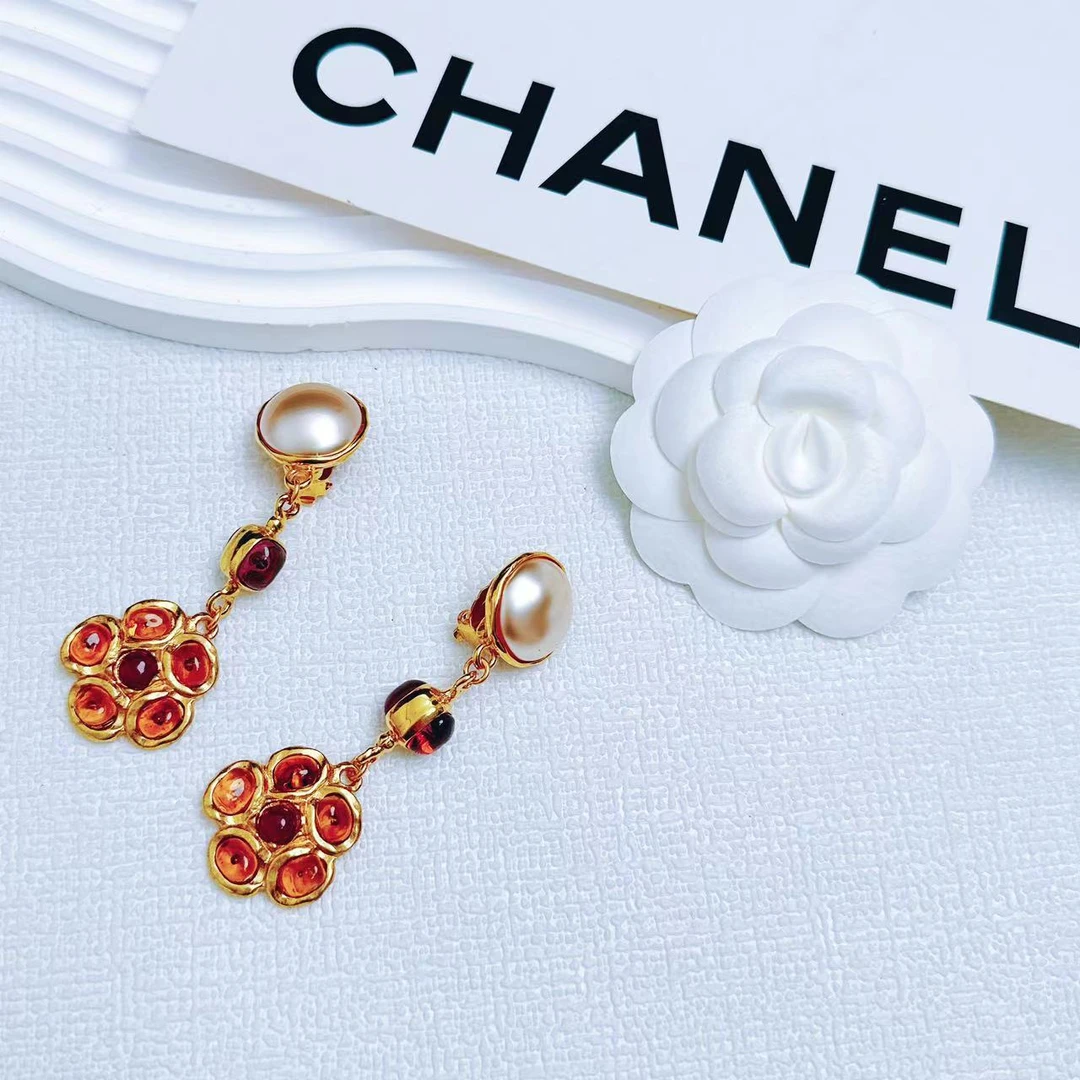 95新 Chanel/香奈儿 柚礼中古/香奈儿珍珠花朵耳夹cq405029
