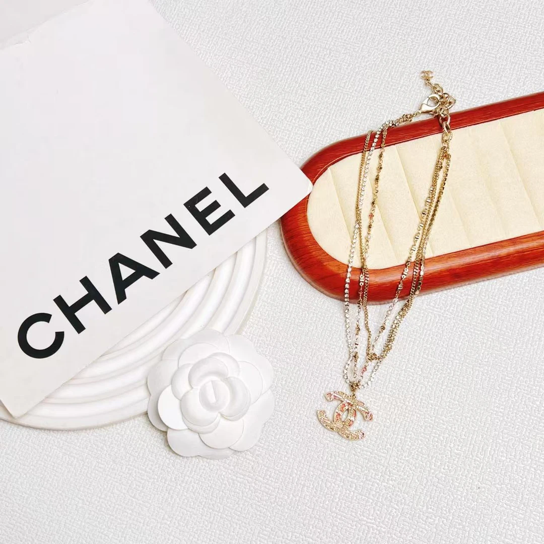 95新 Chanel/香奈儿 柚礼中古/香奈儿粉色满钻双C多层项链NXP