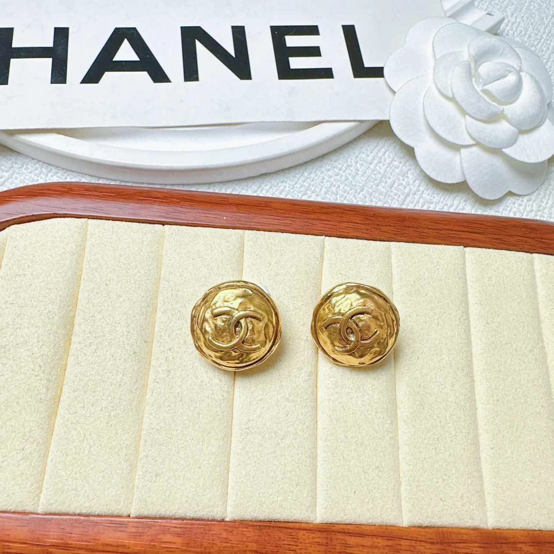 95新 Chanel/香奈儿 柚礼中古/香奈儿素金耳夹lz408412