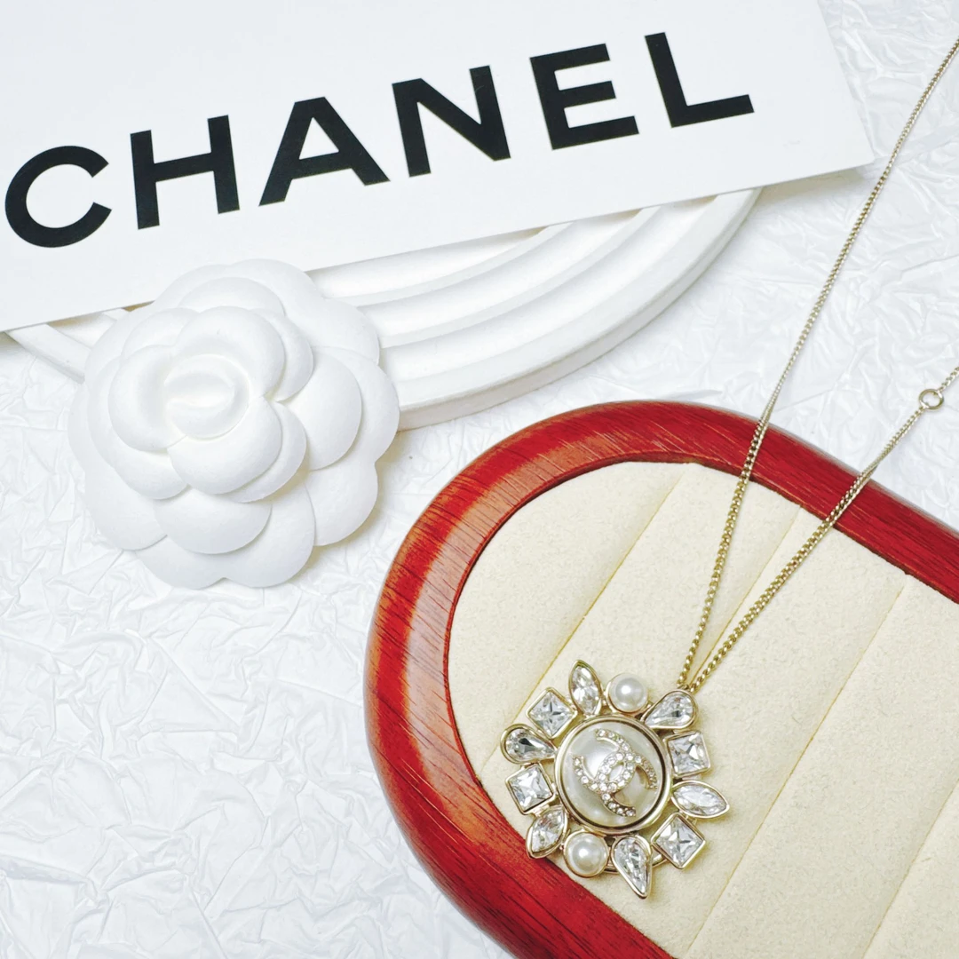 95新 Chanel/香奈儿 柚礼中古/香奈儿雪地珍珠双C项链ng411019