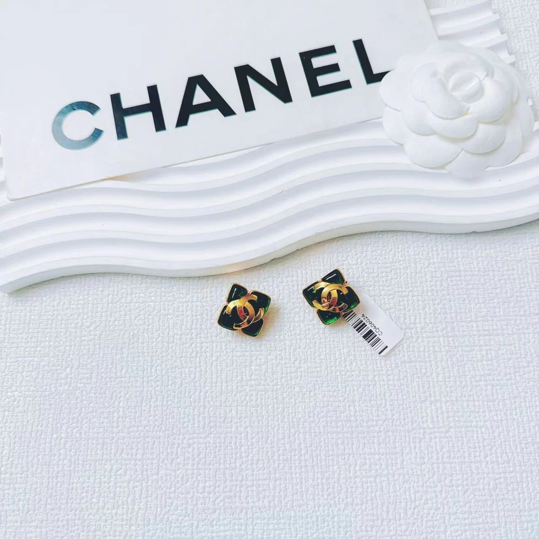 95新 Chanel/香奈儿 柚礼中古/香奈儿绿色马赛克琉璃耳夹xp