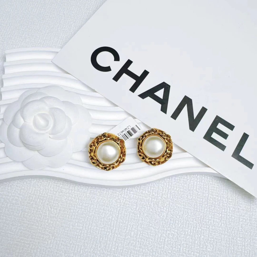 95新 Chanel/香奈儿 柚礼中古/香奈儿多双C素金珍珠耳夹LZ404672
