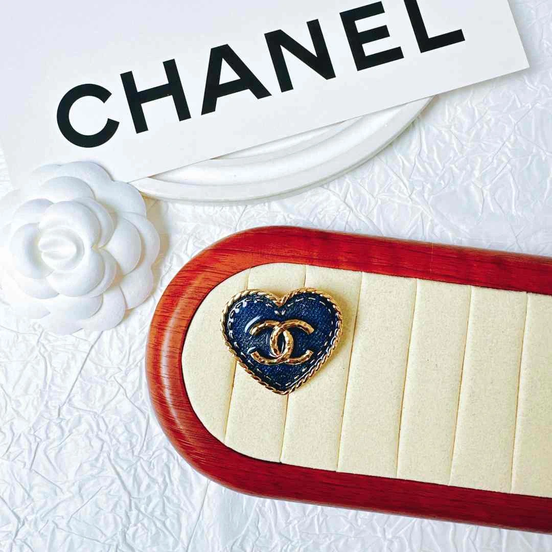 95新 Chanel/香奈儿 柚礼中古/香奈儿牛仔桃心胸针cg501211