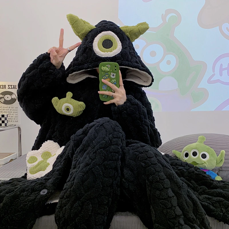 『黑色大眼怪』省服夹棉女冬睡袍睡衣珊瑚绒加绒加厚保暖搭子家居服