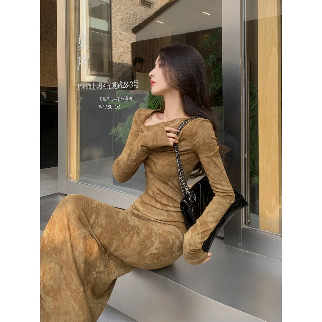 D1382024新款女连衣裙秋款高级感小个子内搭打底气质国风包臀裙