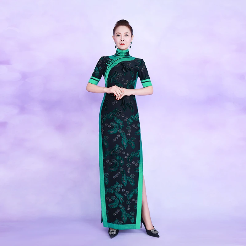 李月英定制七彩绿色羽毛高弹旗袍（定制可修改不退换送69元耳环）