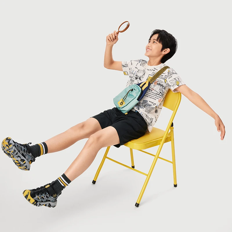 【2024新品】李宁男童运动生活系列舒适耐洗宽松短袖文化衫YHSU125