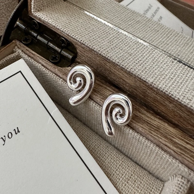 925银耳饰 S925纯银韩版小众设计感海螺耳环韩式风简约纹理感耳钉