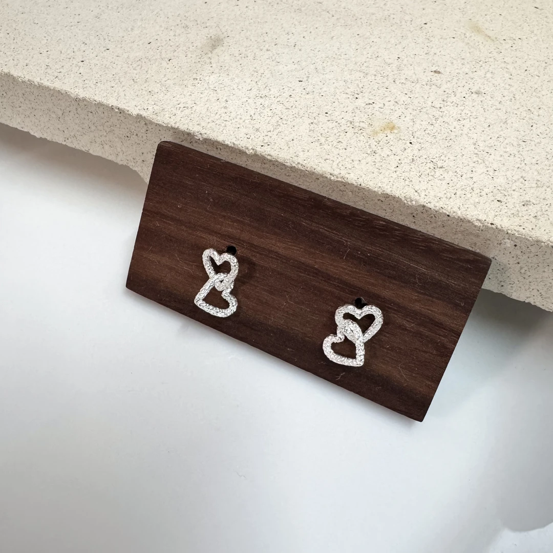 925银耳饰 相伴/s925熔岩肌理感双爱心韩风耳钉ED1247