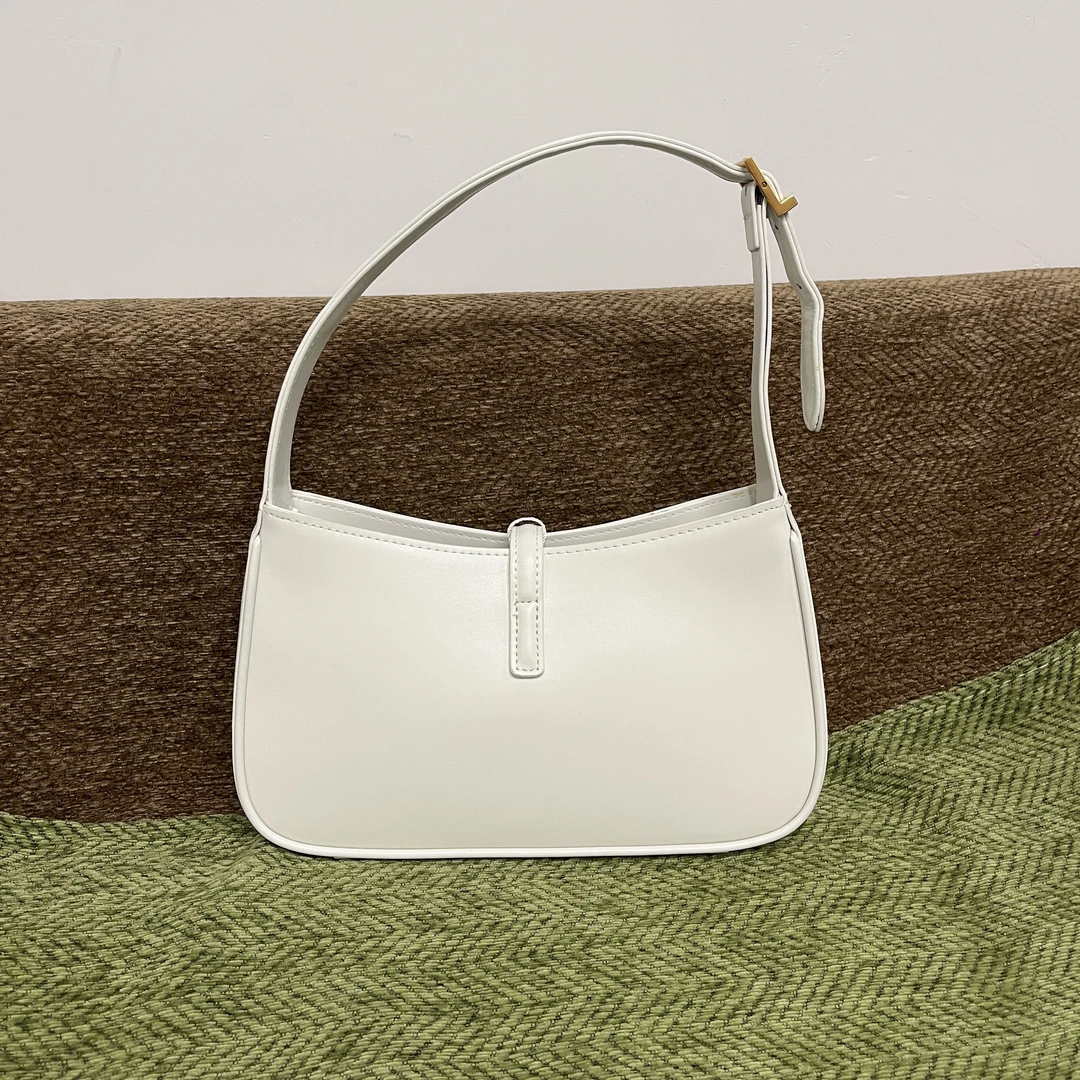 白色时尚百搭女士小众简约腋下单肩包【657228】