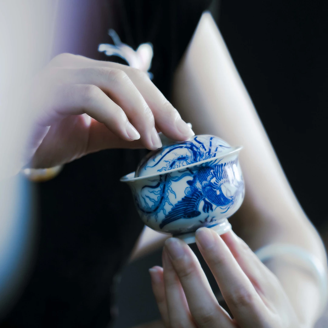 手工釉下彩手绘凤凰青花瓷盖碗景德镇中式二才泡茶碗