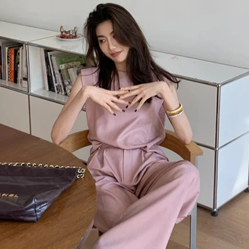 高级感时尚套装女夏季新款无袖坎肩上衣高腰直筒裤小众设计两件套