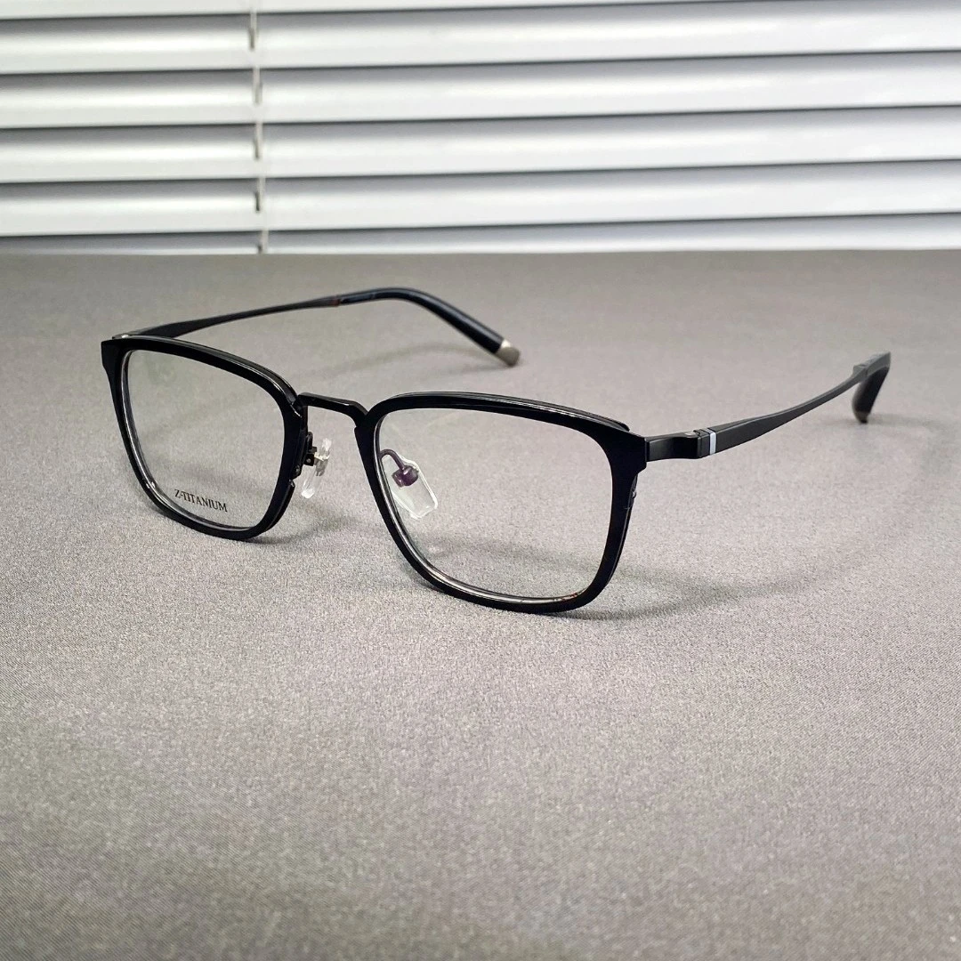 设计师日系超轻时尚方框轻奢商务纯钛高度大框变色防蓝光眼镜架