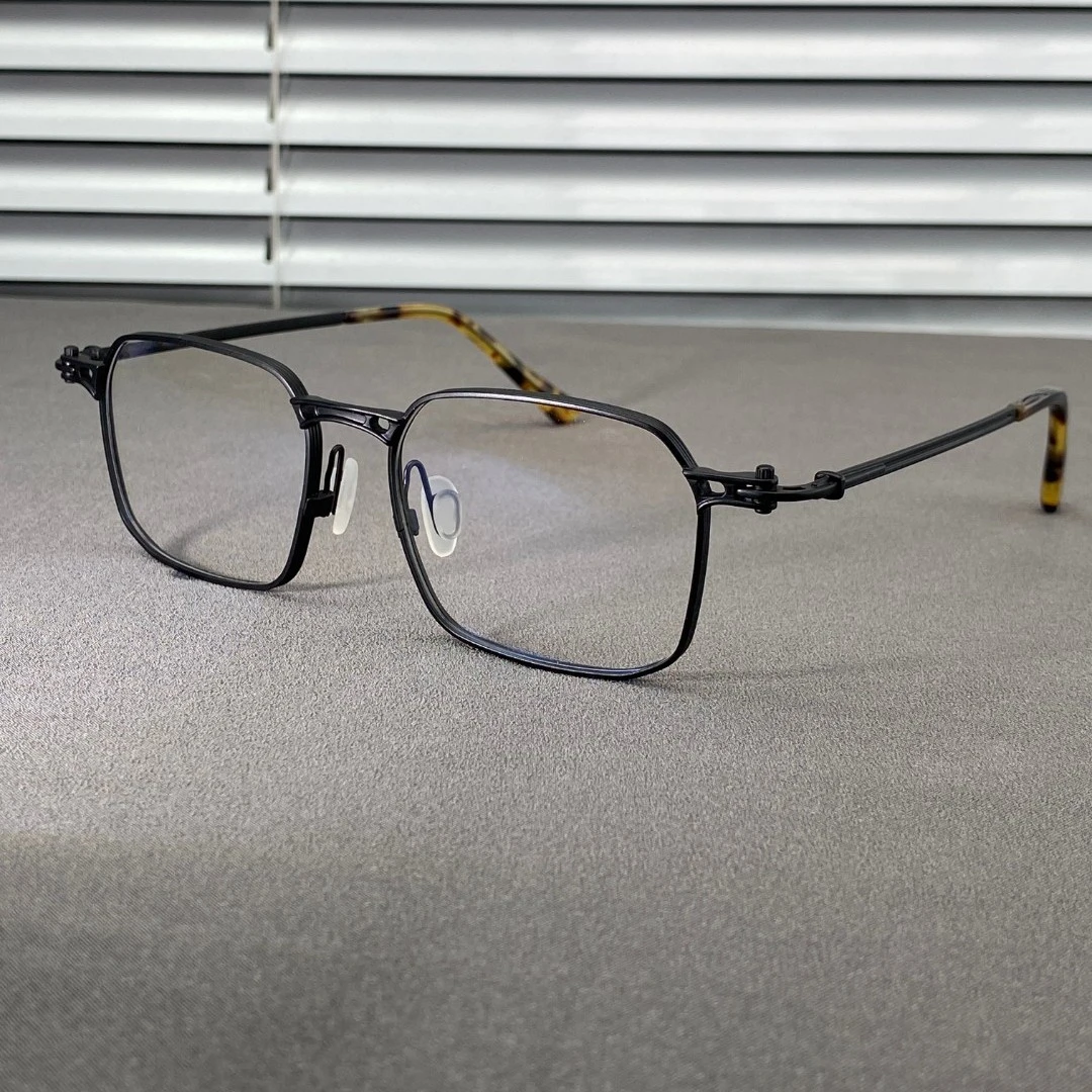 设计师未来三体不规则潮男商务超轻纯钛全框方形黑色近视眼镜架