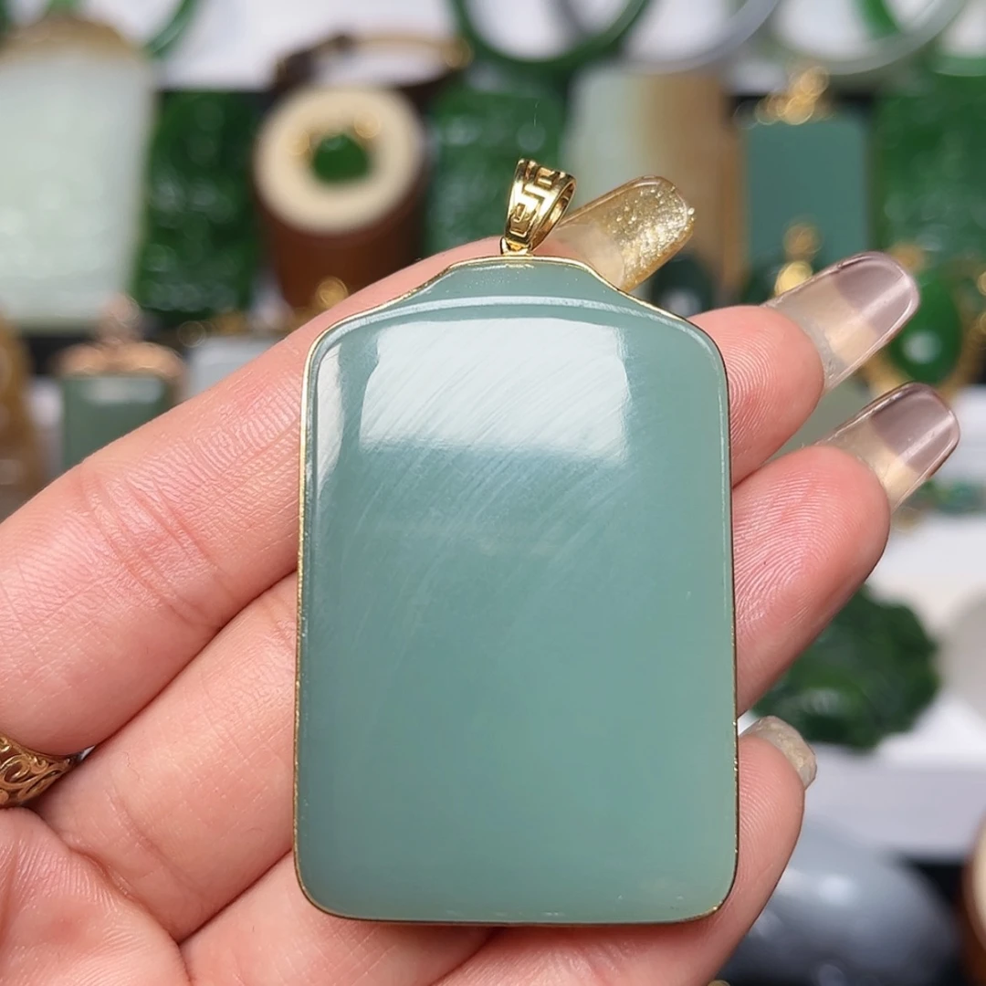 【闪购商品】和田玉颈饰18K金镶嵌