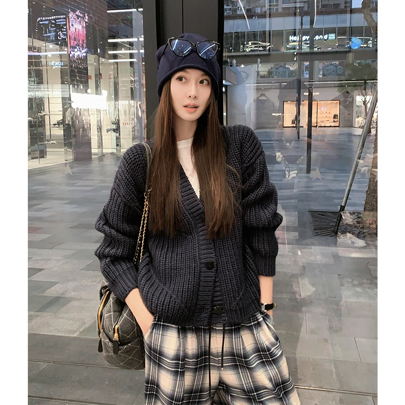 美洋MEIYANG 大V针织开衫 粗棒冰倒毛针织_老钱松弛V领排扣毛衣