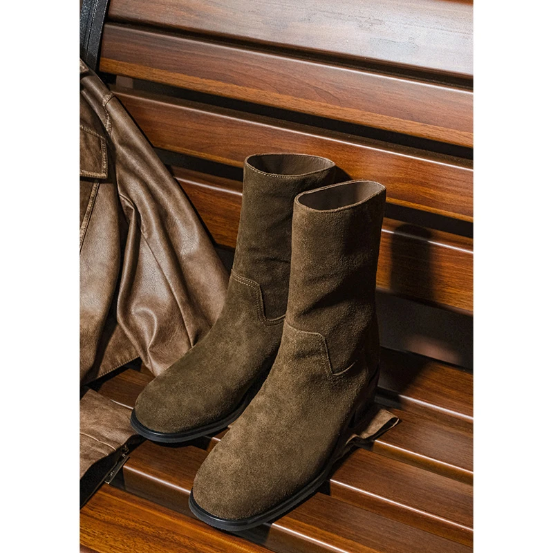 A美洋MEIYANG 岩溶咖啡短靴 雅丹风真皮|复古哑光圆头粗跟西部靴