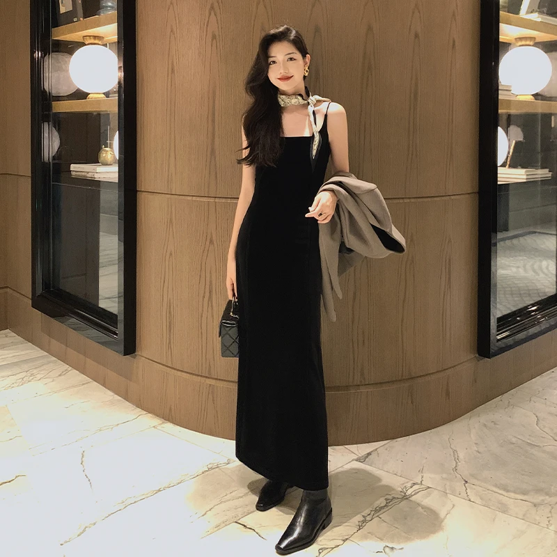 美洋MEIYANG 夜燕连衣裙 高密丝绒_光泽垂坠收腰后开叉吊带裙无袖