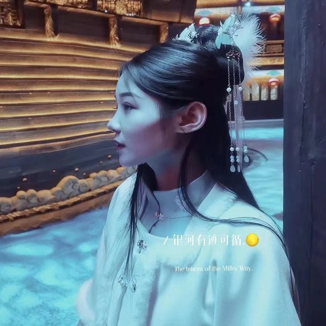 中眼线笔不易脱妆