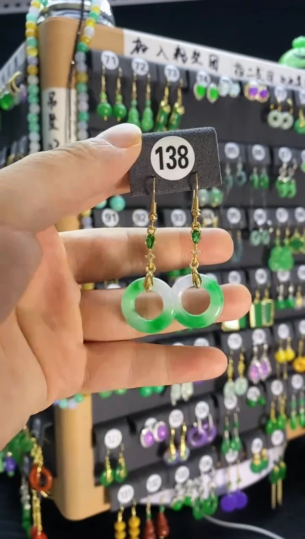 【闪购商品】翡翠耳饰银S925镶嵌138....