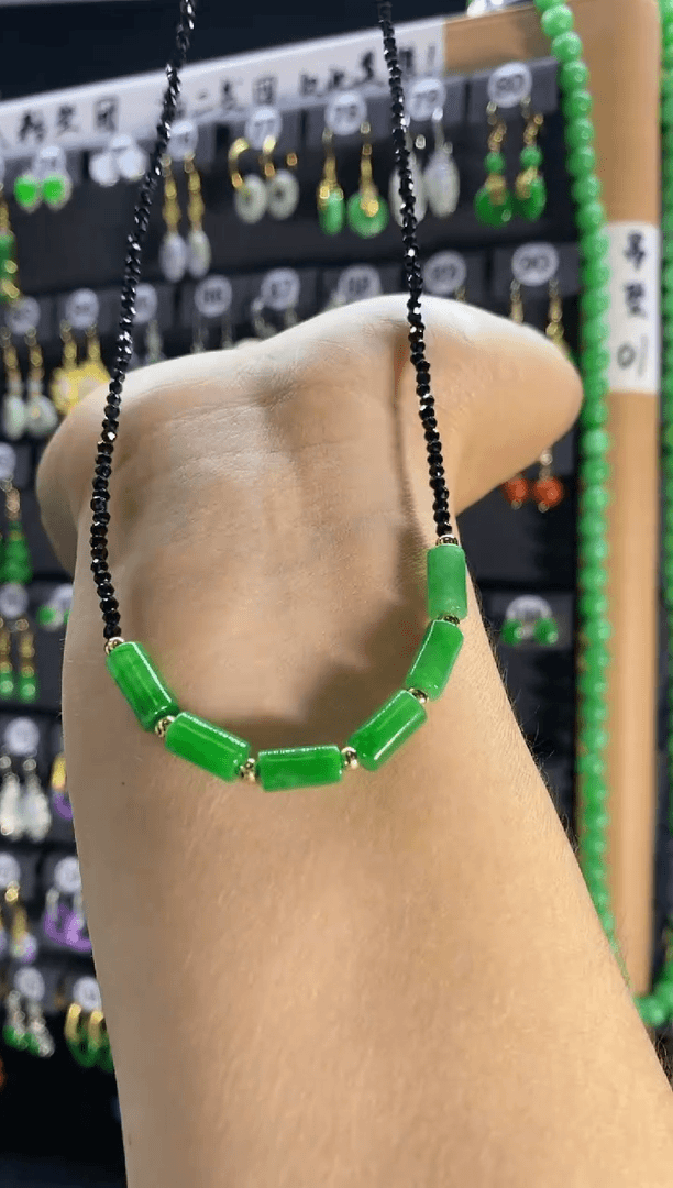 【闪购商品】翡翠耳饰银S925镶嵌桶吊坠....