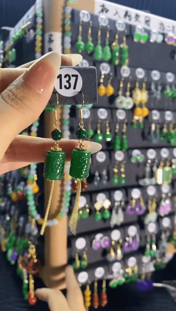【闪购商品】翡翠耳饰银S925镶嵌137...