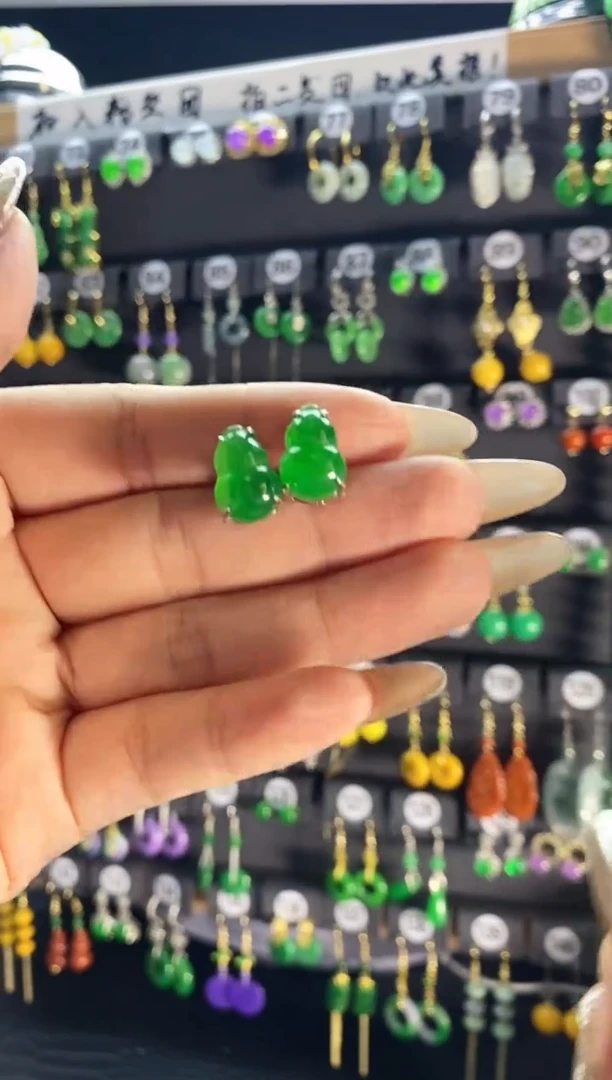 【闪购商品】翡翠耳饰银S925镶嵌667...