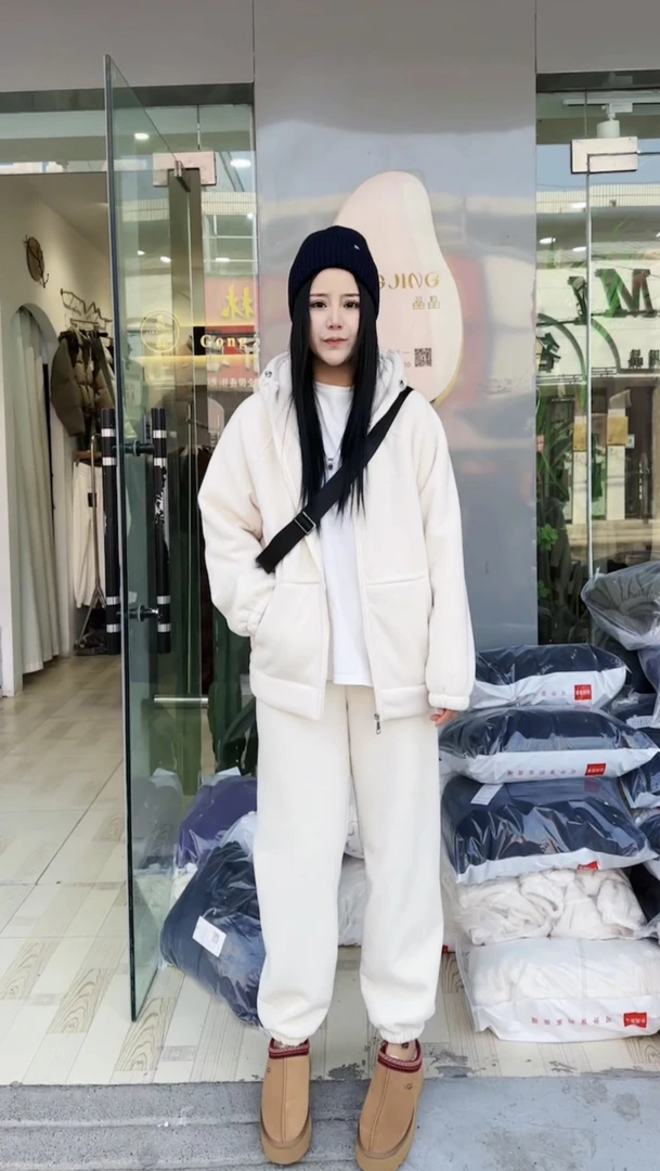 2023新款时尚休闲韩连帽版超柔超软冬季加厚家居服男女同款