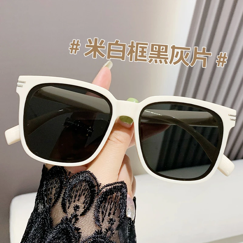 复古方形简约大框墨镜女网红圆脸街拍显瘦防紫外线太阳镜遮阳百搭