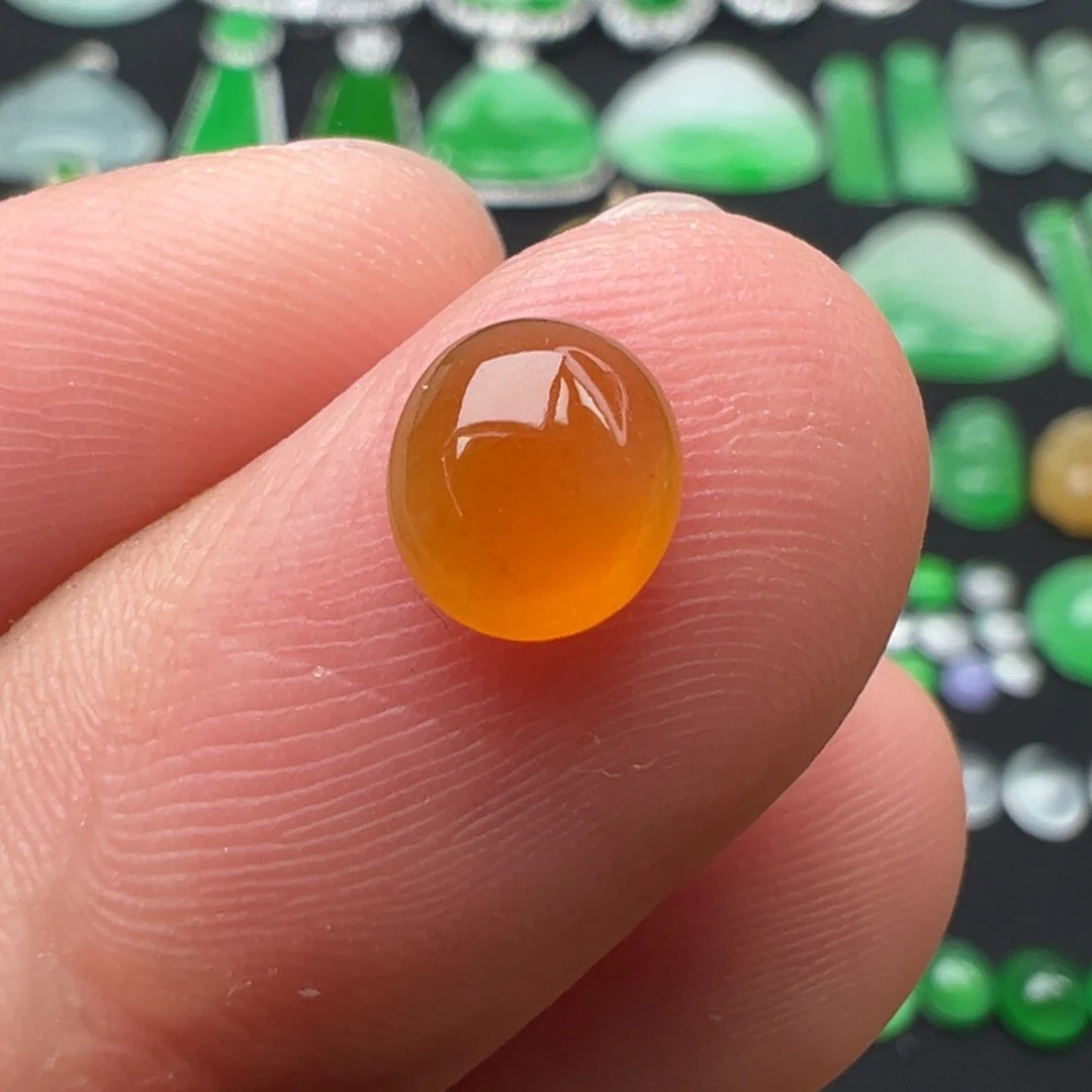 翡翠颈饰未镶嵌蛋面卡7.2