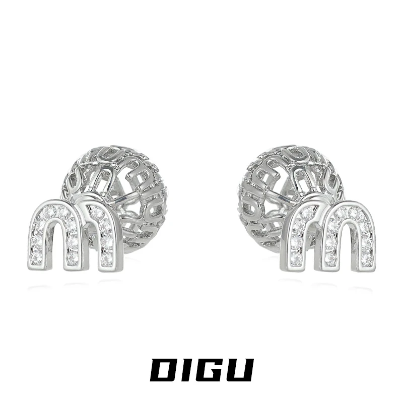 嘀咕家 铜合金合成锆石耳饰 高级感镶钻字母m耳钉一款两戴耳环女