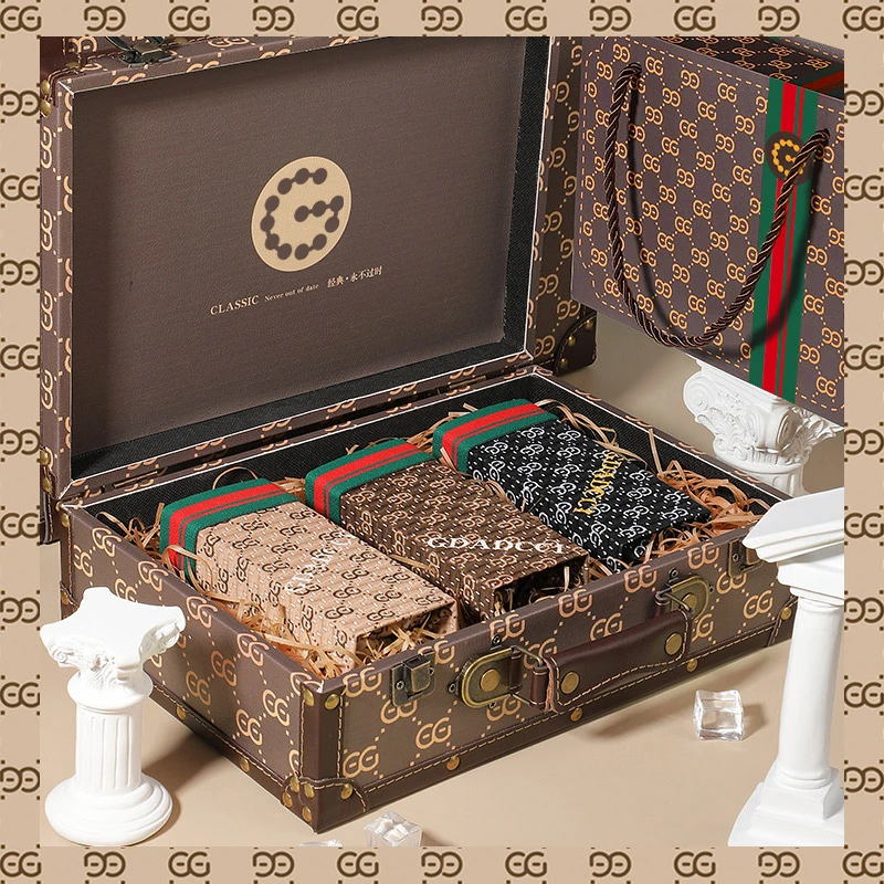 正品男士短裤男冰丝薄款透气网孔无痕抗菌夏季网红高档时尚经典