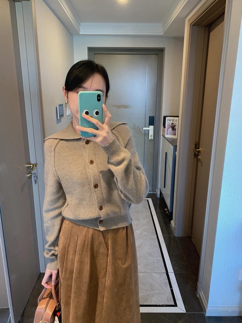 摩卡色翻领插肩袖羊毛针织开衫外套女2024秋冬新款毛衣上衣