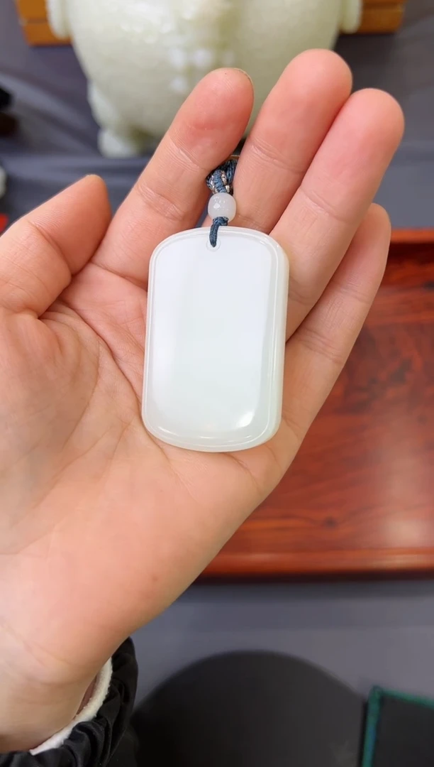 【闪购商品】和田玉挂件未镶嵌无事牌