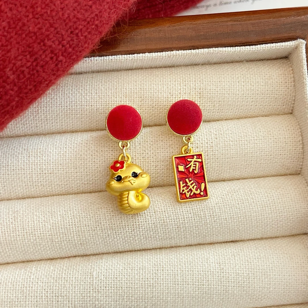 铜合金耳饰  本命年蛇年生肖可爱小蛇耳环秋冬新款爆款高级感耳饰