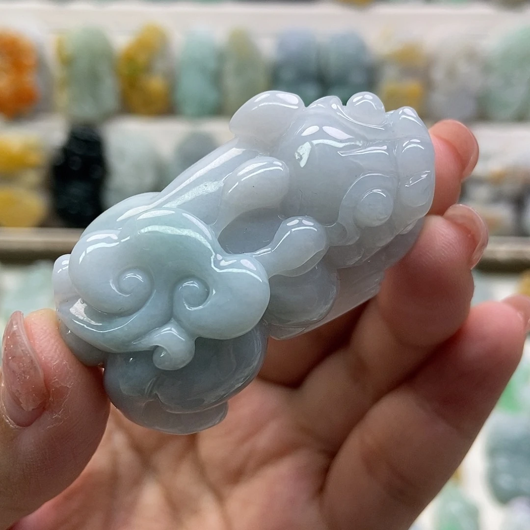 翡翠吊坠(赠链)未镶嵌