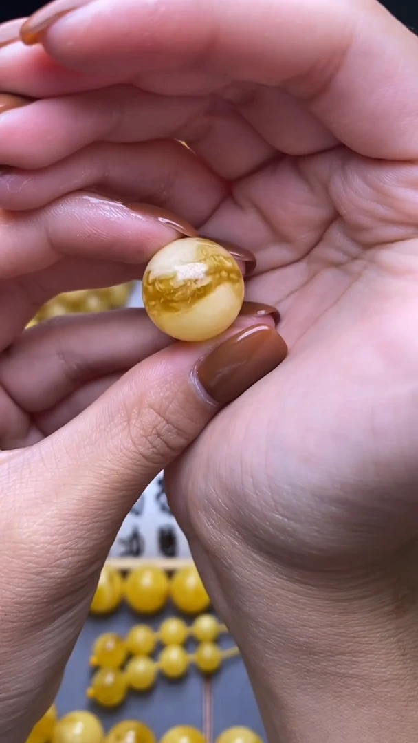 【闪购商品】琥珀裸石未镶嵌蜜蜡.47