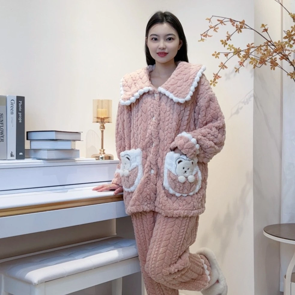 2023年秋冬季新款加绒时尚小熊毛绒家居服加厚保暖女士睡衣家居服