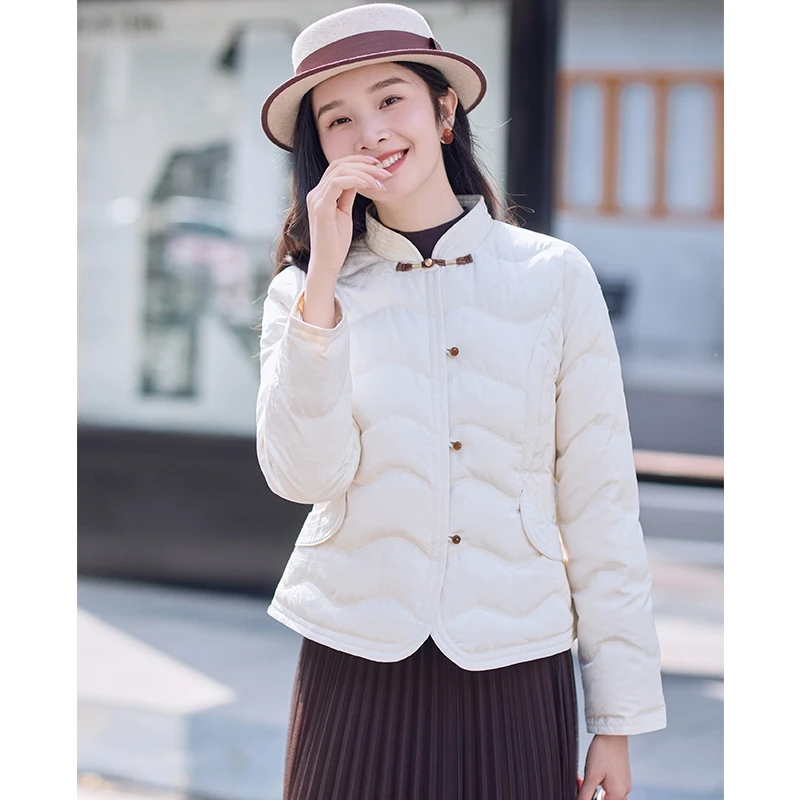 红念奶白色新中式羽绒服女短款轻薄冬季2024新款气质小款冬装外套